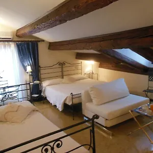 ca-riccio.hotelinveneto.com/