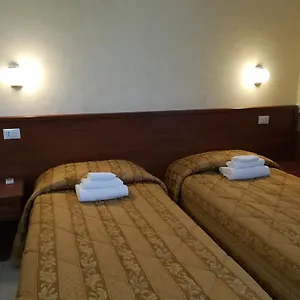 Marco Polo Self Check-in 3*, Bolonia Italia